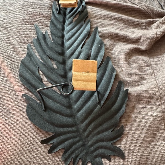 Decorative Metal Fern Leaves - Picture 2 of 2